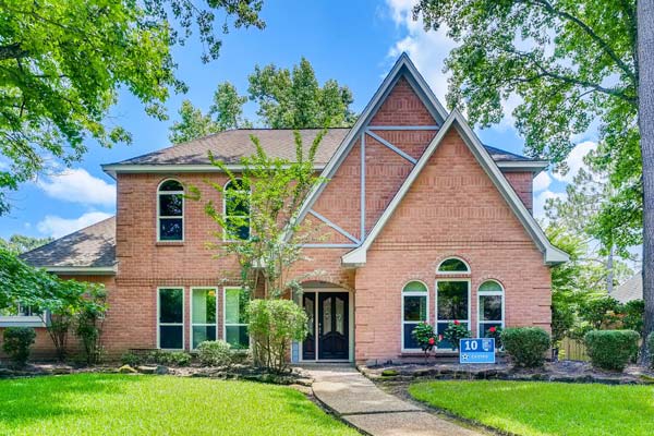 How to Help Sellers Boost Their Home’s Curb Appeal