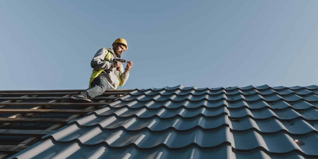 3 Situations Where You Can Get by With Repairing Your Roof 3 Situations Where You Can Get by With Repairing Your Roof